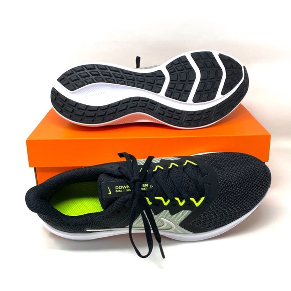 💖MEGA SALE💖Nike Men CW3411 003 Downshifter 11 Running Black Photon Dust Whit - Picture 3 of 10